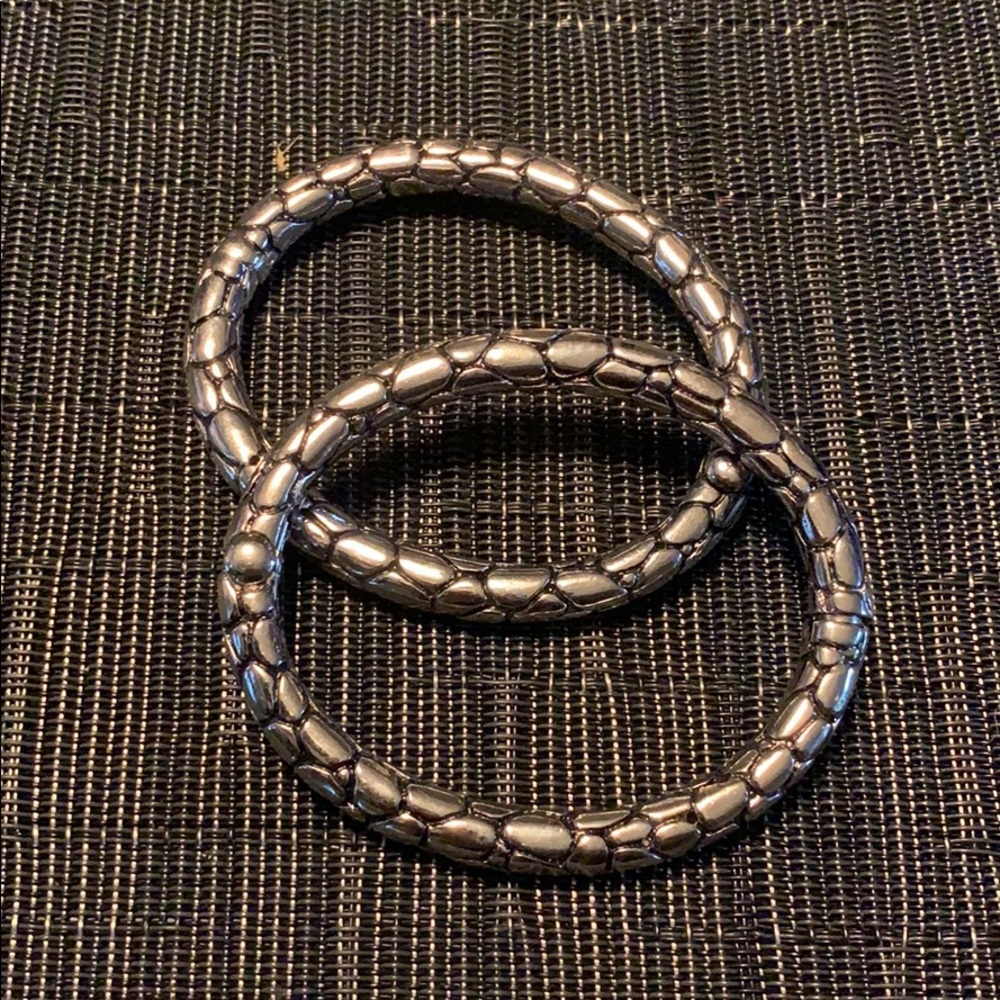 Bracelet pair